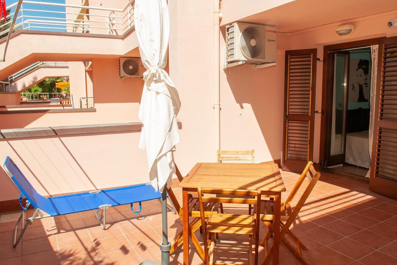 Sunnyhomecefalu39 Exterior photo