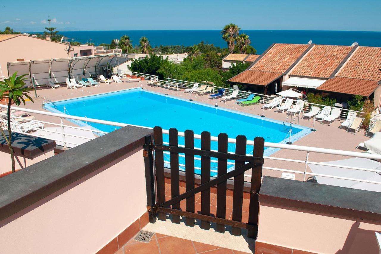 Sunnyhomecefalu39 Exterior photo